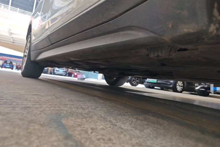 Used BMW X1 2016 sDrive18Li Premium Edition Right Side Sill