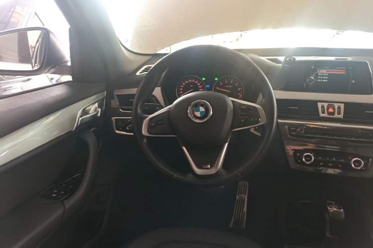 Used BMW X1 2016 sDrive18Li Premium Edition Steering Wheel