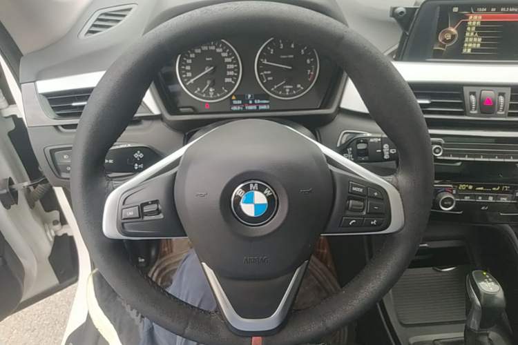 Used BMW X1 2016 sDrive18Li Fashion Model Steering Wheel