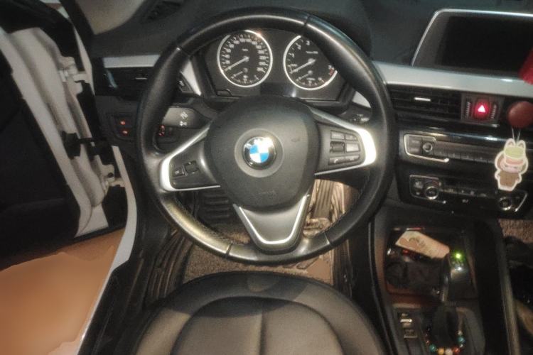 Used BMW X1 2016 sDrive18Li Fashion Model Steering Wheel