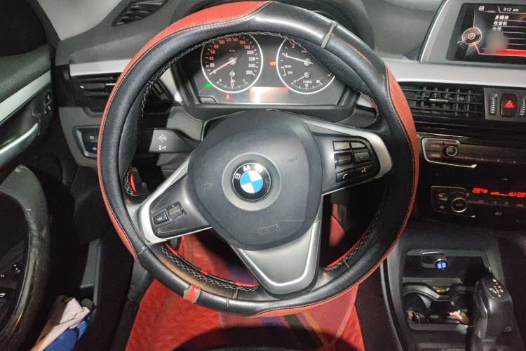 Used BMW X1 2016 sDrive18Li Fashion Model Steering Wheel