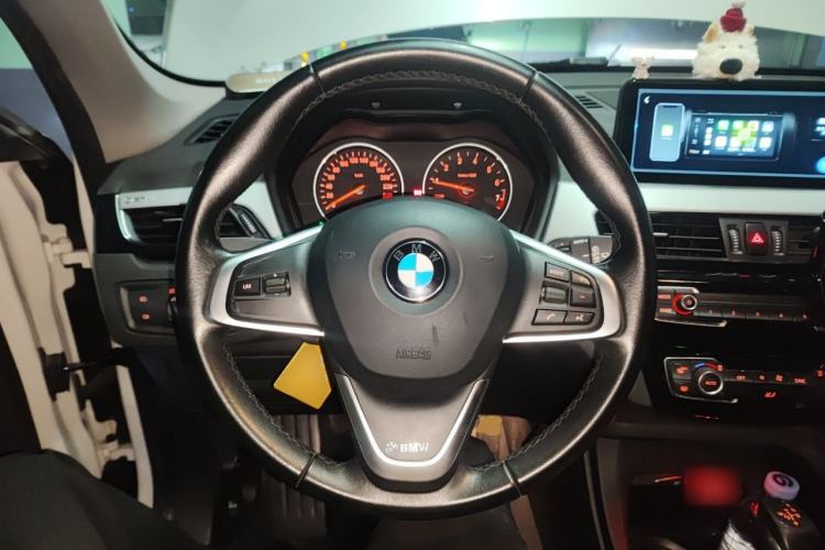 Used BMW X1 2016 sDrive18Li Fashion Model Steering Wheel