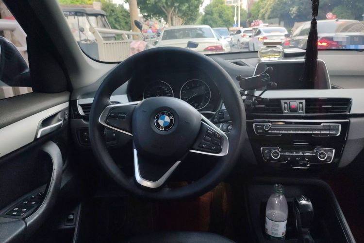 Used BMW X1 2016 sDrive18Li Premium Edition Steering Wheel