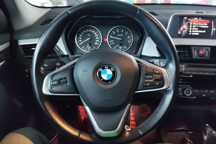 Used BMW X1 2016 sDrive18Li Fashion Model Steering Wheel