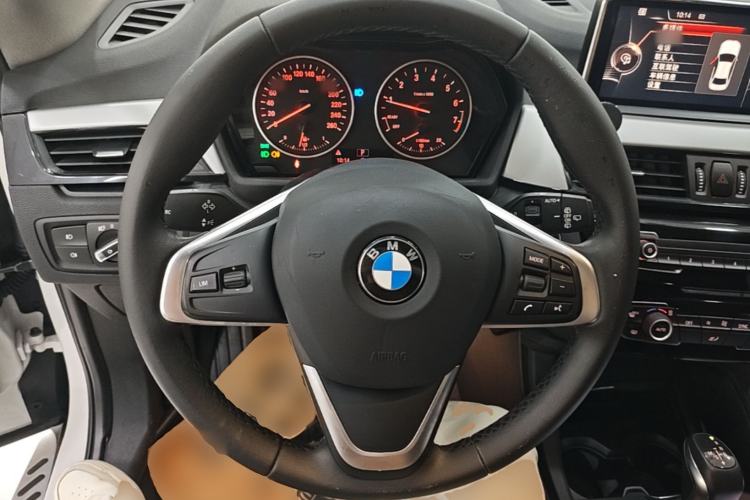 Used BMW X1 2016 sDrive18Li Fashion Model Steering Wheel