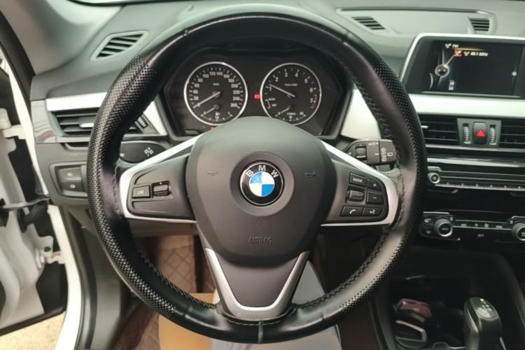 Used BMW X1 2016 sDrive18Li Fashion Model Steering Wheel