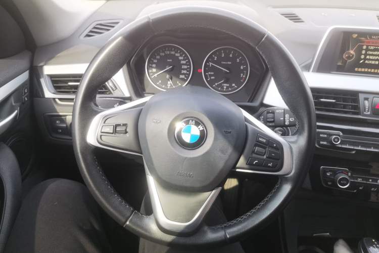 Used BMW X1 2016 sDrive18Li Premium Edition Steering Wheel