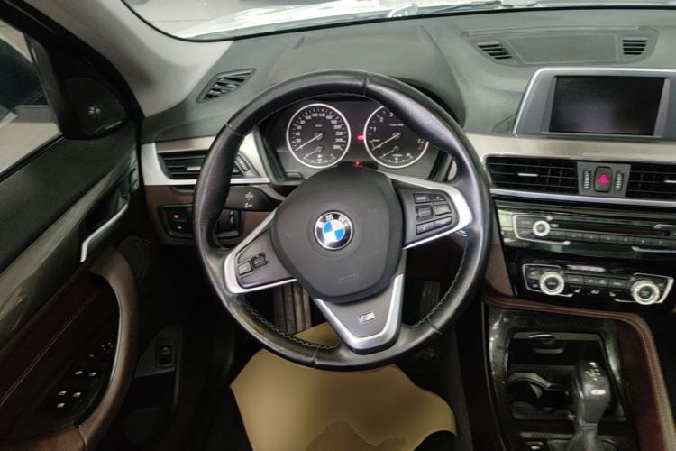 Used BMW X1 2016 sDrive18Li Luxury Model Steering Wheel