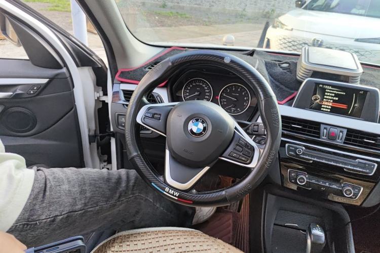 Used BMW X1 2016 sDrive18Li Fashion Model Steering Wheel