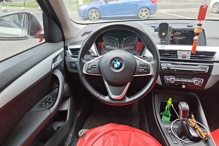 Used BMW X1 2016 sDrive18Li Fashion Model Steering Wheel