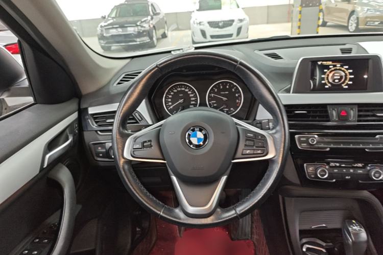 Used BMW X1 2016 sDrive18Li Fashion Model Steering Wheel