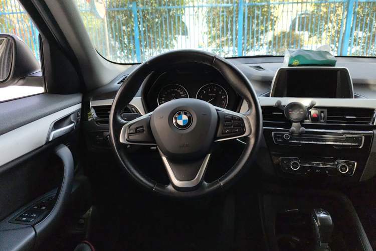 Used BMW X1 2016 sDrive18Li Premium Edition Steering Wheel