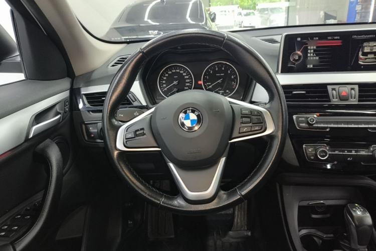 Used BMW X1 2016 sDrive18Li Fashion Model Steering Wheel