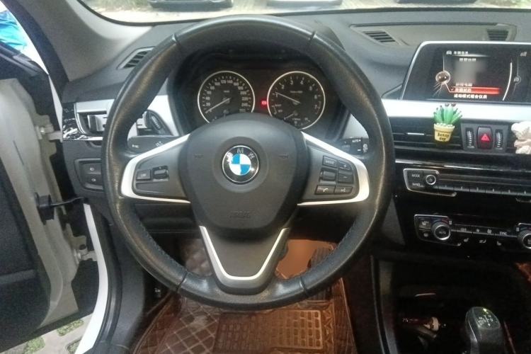 Used BMW X1 2016 sDrive18Li Premium Edition Steering Wheel