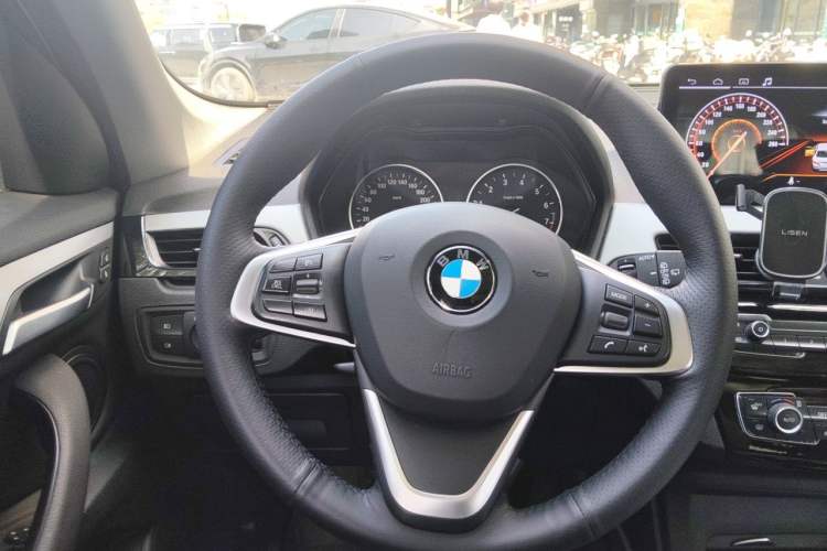Used BMW X1 2016 sDrive18Li Premium Edition Steering Wheel