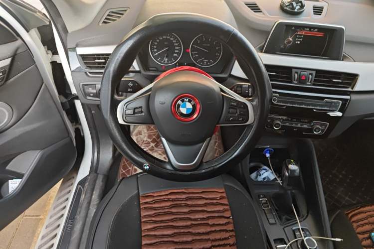 Used BMW X1 2016 sDrive18Li Fashion Model Steering Wheel