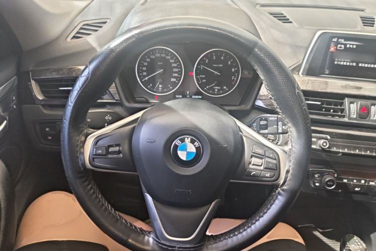 Used BMW X1 2016 sDrive18Li Fashion Model Steering Wheel