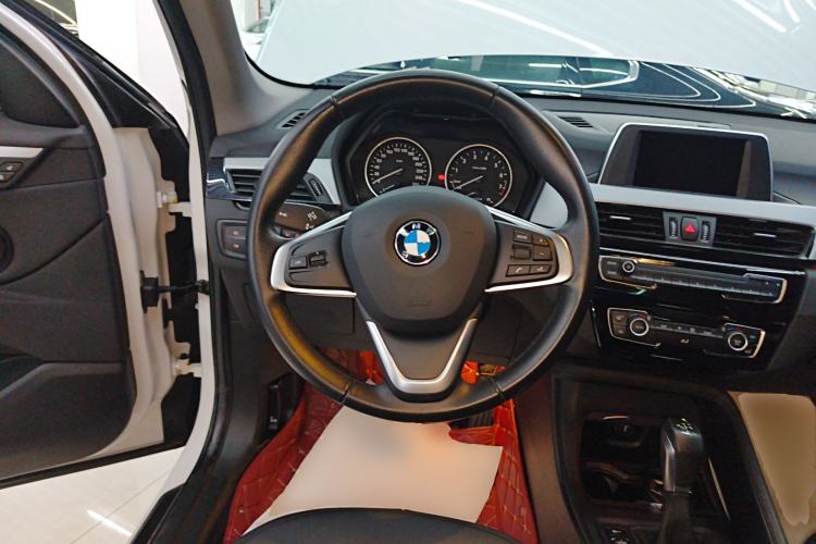 Used BMW X1 2016 sDrive18Li Fashion Model Steering Wheel