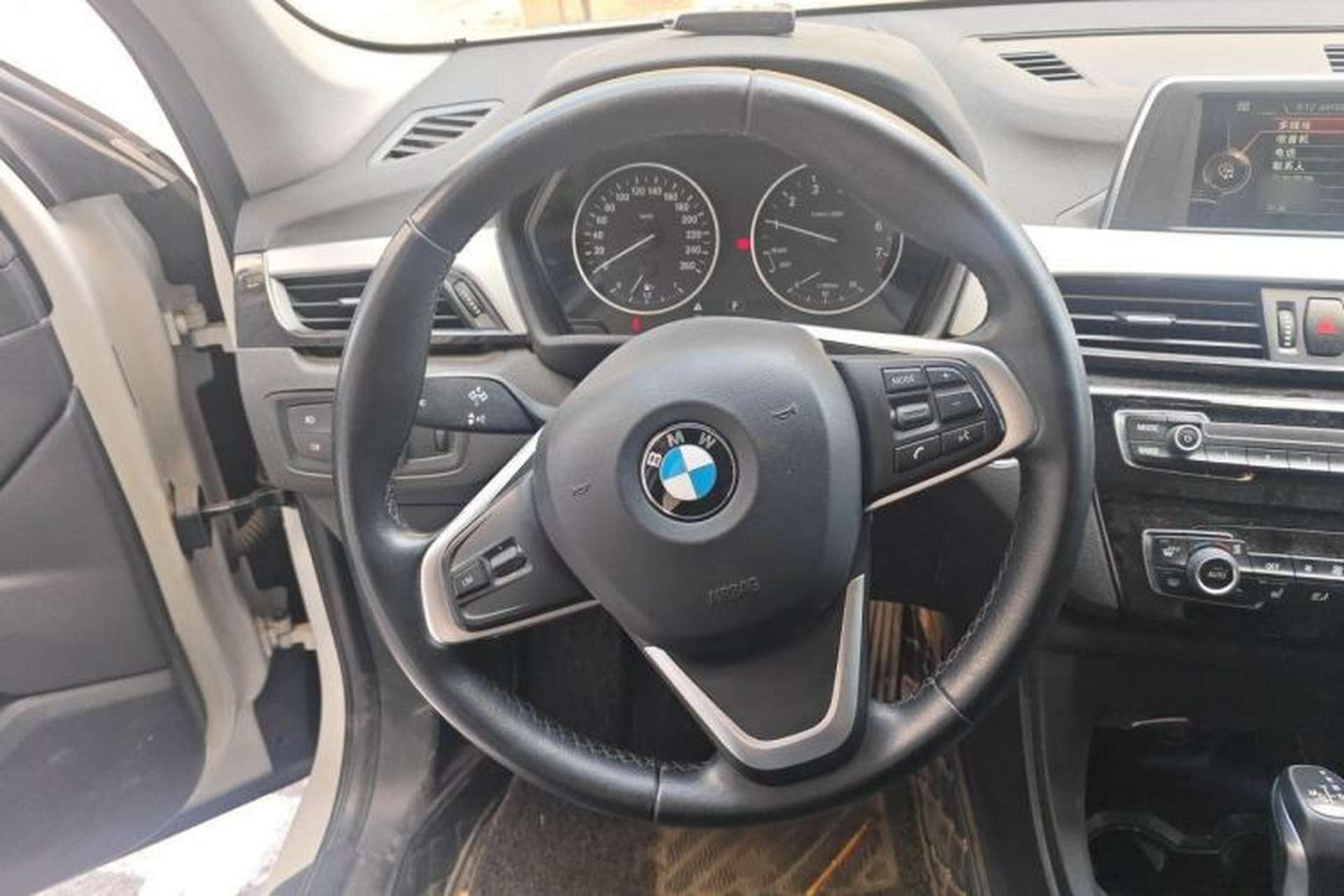 Used BMW X1 2016 sDrive18Li Premium Edition Steering Wheel