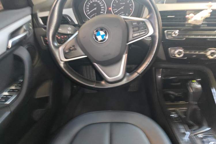 Used BMW X1 2016 sDrive18Li Fashion Model Steering Wheel