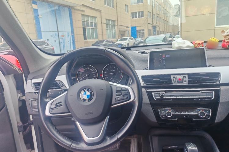 Used BMW X1 2016 sDrive18Li Fashion Model Steering Wheel