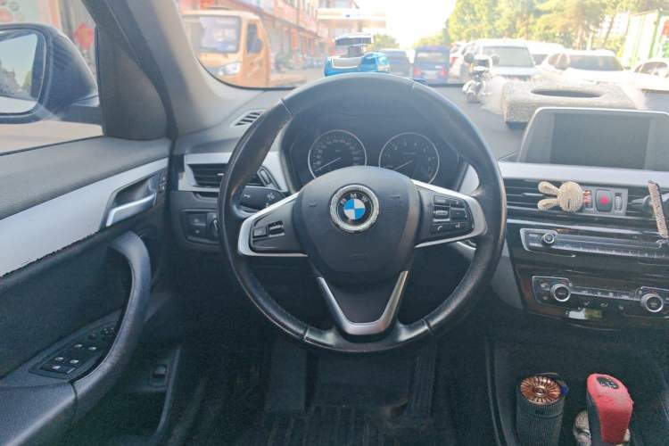 Used BMW X1 2016 sDrive18Li Premium Edition Steering Wheel