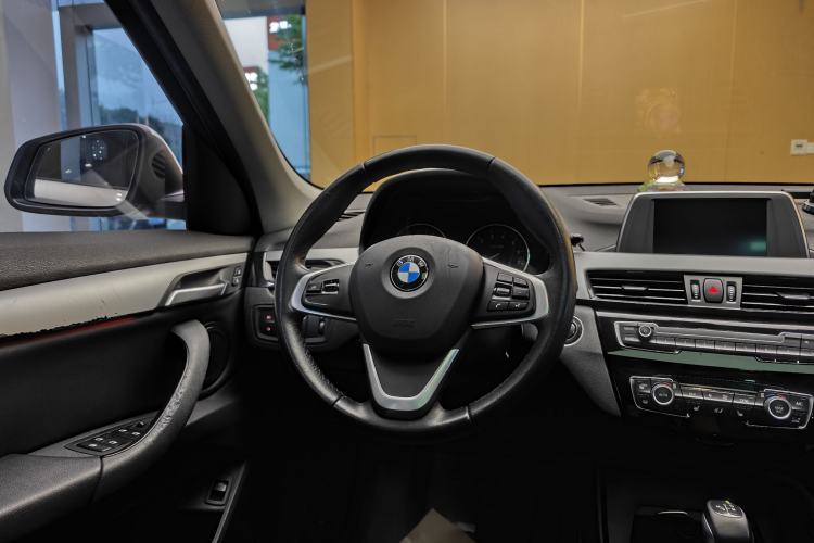 Used BMW X1 2016 sDrive18Li Premium Edition Steering Wheel
