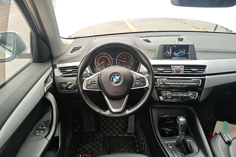 Used BMW X1 2016 sDrive18Li Fashion Model Steering Wheel