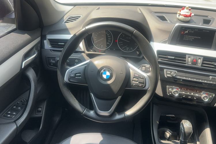 Used BMW X1 2016 sDrive18Li Premium Edition Steering Wheel