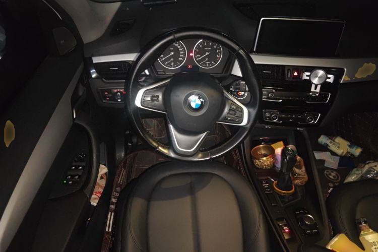 Used BMW X1 2016 sDrive18Li Fashion Model Steering Wheel