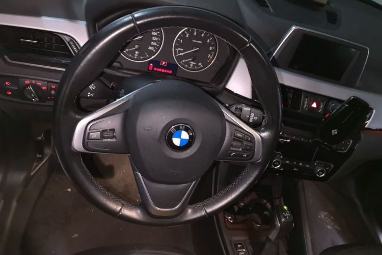 Used BMW X1 2016 sDrive18Li Fashion Model Steering Wheel