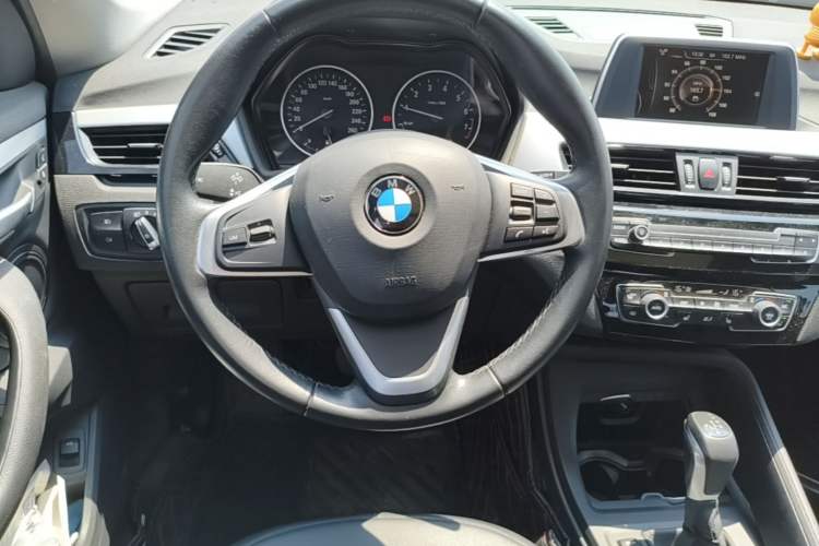 Used BMW X1 2016 sDrive18Li Premium Edition Steering Wheel