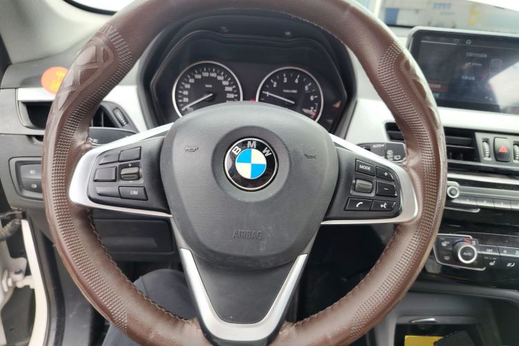 Used BMW X1 2016 sDrive18Li Premium Edition Steering Wheel