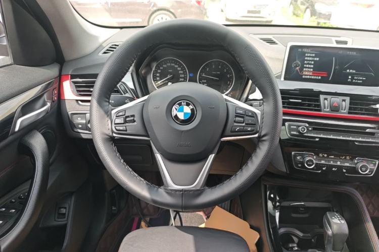 Used BMW X1 2016 xDrive20Li Luxury Model Steering Wheel