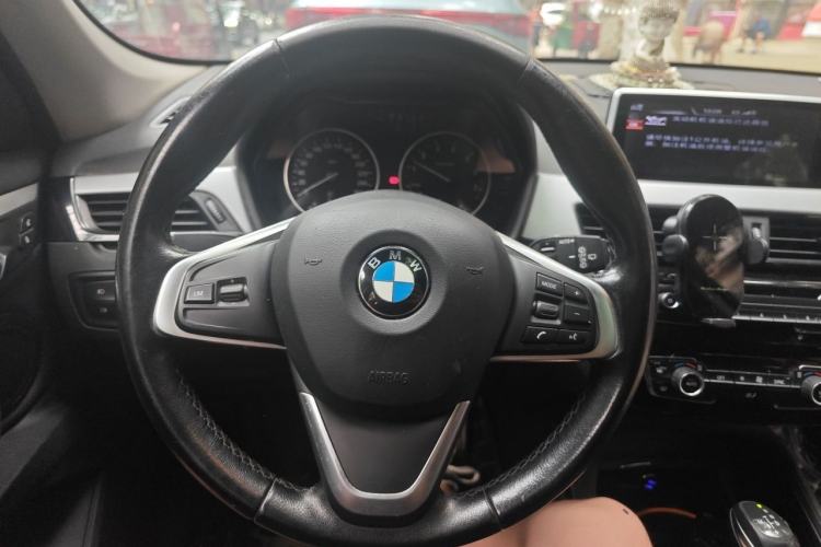 Used BMW X1 2016 sDrive18Li Fashion Model Steering Wheel