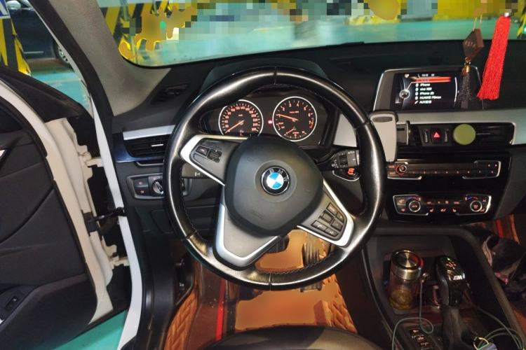 Used BMW X1 2016 sDrive18Li Premium Edition Steering Wheel