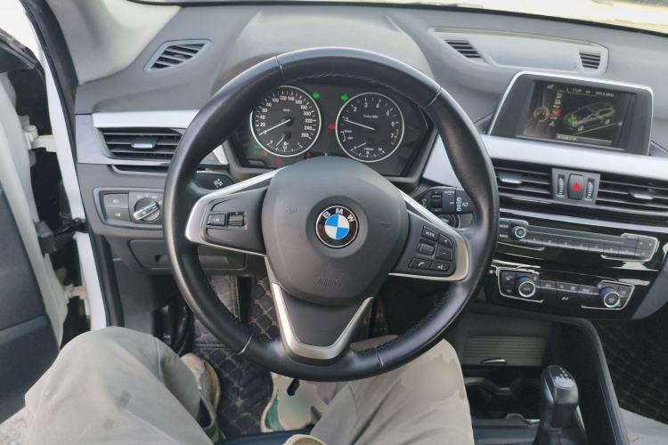 Used BMW X1 2016 sDrive18Li Fashion Model Steering Wheel