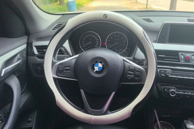 Used BMW X1 2016 sDrive18Li Premium Edition Steering Wheel