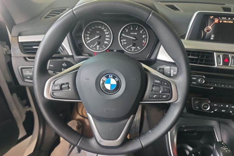 Used BMW X1 2016 sDrive18Li Premium Edition Steering Wheel