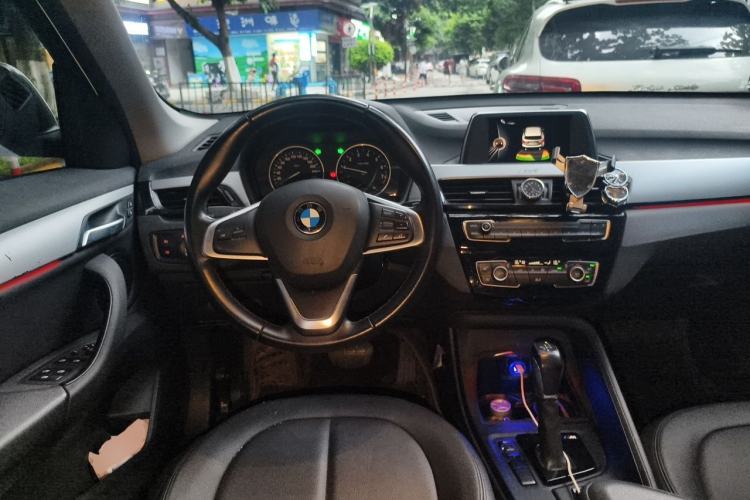 Used BMW X1 2016 sDrive18Li Fashion Model Steering Wheel