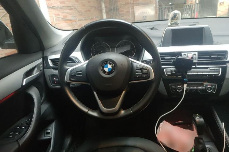 Used BMW X1 2016 sDrive18Li Premium Edition Steering Wheel
