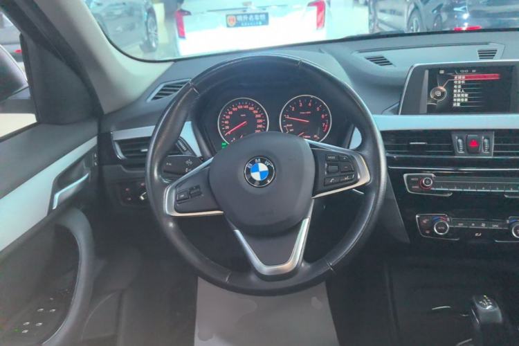 Used BMW X1 2016 sDrive18Li Fashion Model Steering Wheel