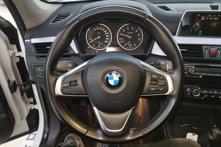 Used BMW X1 2016 sDrive18Li Premium Edition Steering Wheel