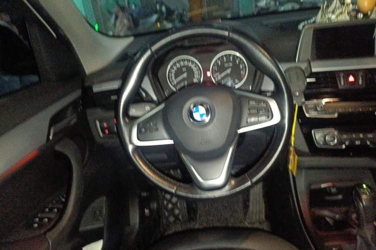 Used BMW X1 2016 sDrive18Li Premium Edition Steering Wheel
