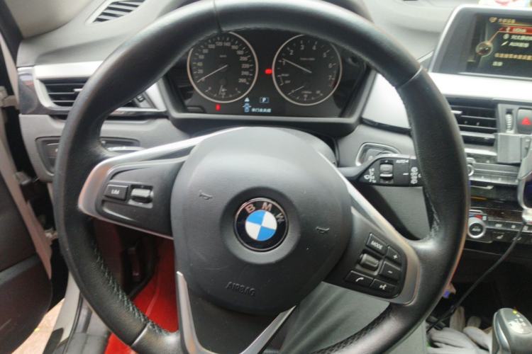 Used BMW X1 2016 sDrive18Li Premium Edition Steering Wheel