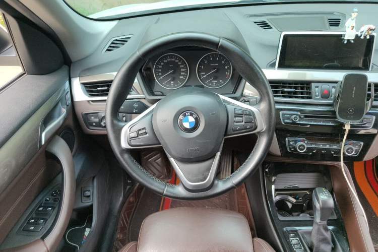Used BMW X1 2016 sDrive18Li Luxury Model Steering Wheel