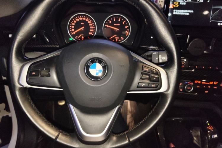 Used BMW X1 2016 sDrive18Li Fashion Model Steering Wheel