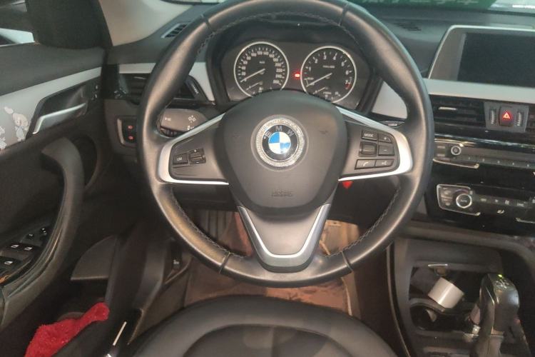 Used BMW X1 2016 sDrive18Li Fashion Model Steering Wheel