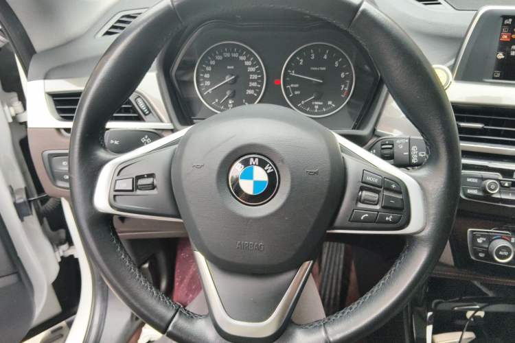 Used BMW X1 2016 sDrive18Li Luxury Model Steering Wheel