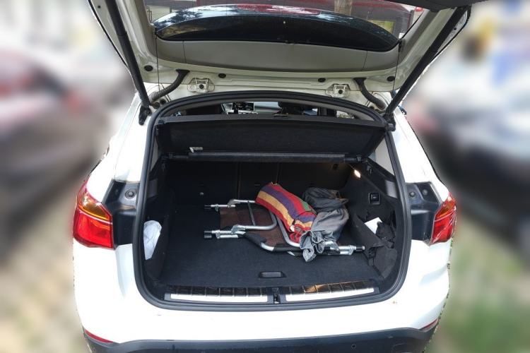 Used BMW X1 2016 xDrive20Li Luxury Model Trunk